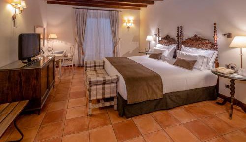 Double or Twin Room with Balcony