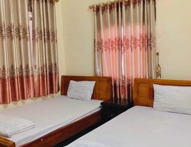 Twin Room with Private Bathroom