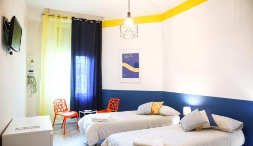 Twin Room with Private External Bathroom