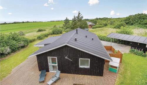 Three-Bedroom Holiday Home 