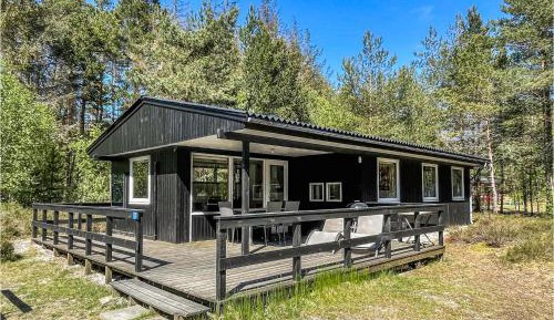 Three-Bedroom Vacation Home 