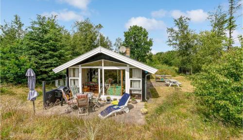 Three-Bedroom Holiday Home 