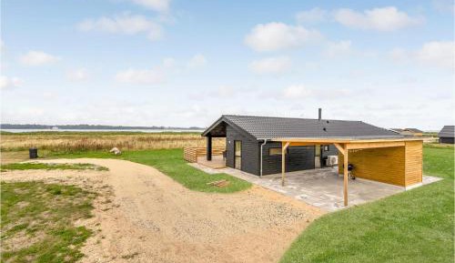 Four-Bedroom Holiday Home
