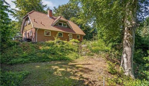Four-Bedroom Holiday Home