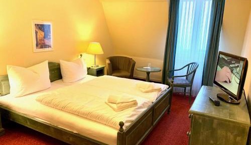 Small Double Room