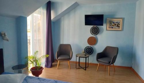 One Bedroom Suite 