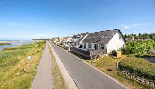 Seven-Bedroom Holiday Home