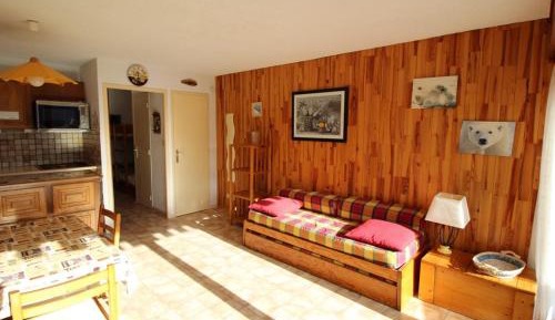 Apartment (4 Adults)