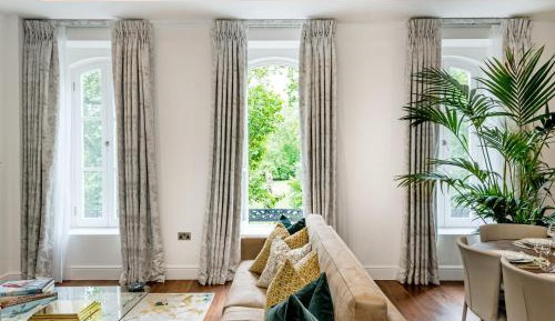 The Serpentine Apartment