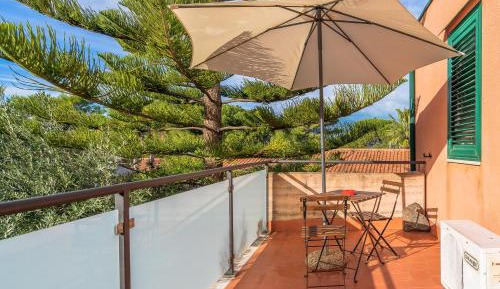 Superior One-Bedroom Apartment with Balcony