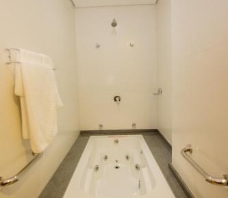 Standard Double Suite