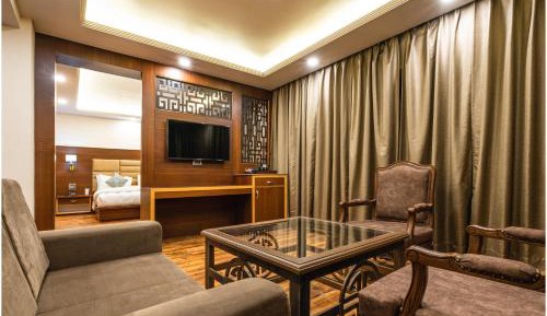 Presidential Suite
