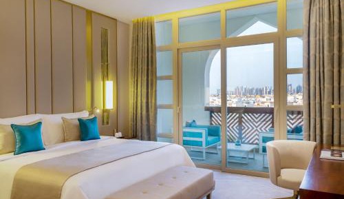 Deluxe Guest room, 1 King, Balcony
