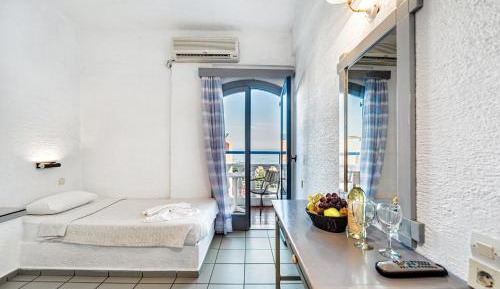 Double or Twin Room with Terrace