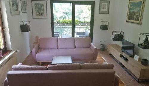 One-Bedroom Holiday Home