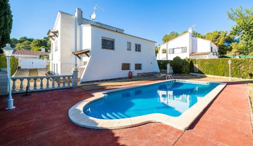 Villa with Garden View