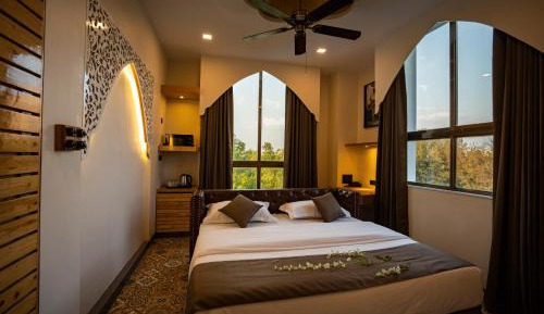 Superior King Room