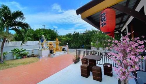 One-Bedroom Villa