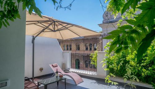 Penthouse on 2 levels with Terrace (vicolo del Bologna, 39)