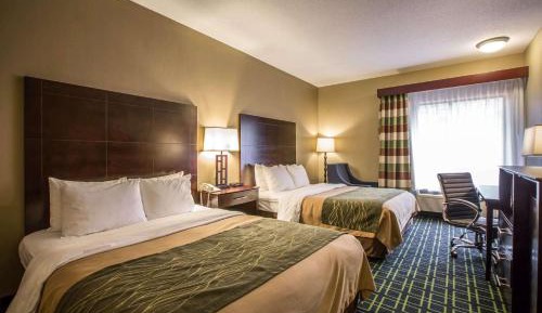 Queen Room with Two Queen Beds - Accessible/Non-Smoking 