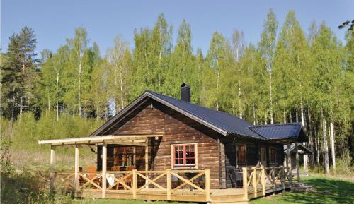 Three-Bedroom Holiday Home 