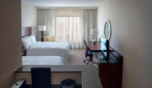 Guest Room with Two Double Beds
