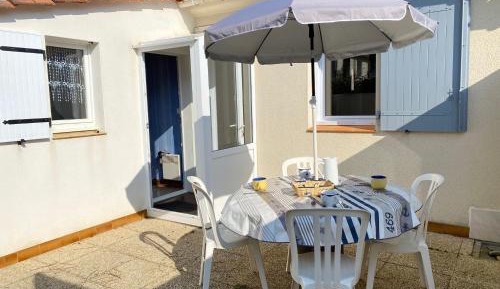 Holiday Home (4 Adults)