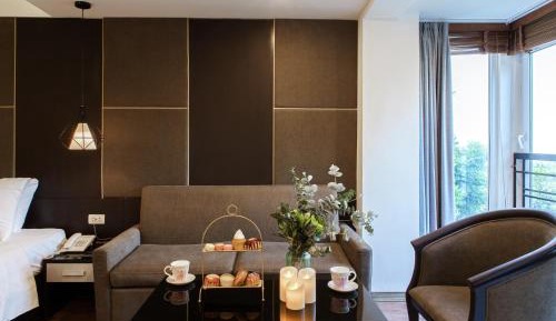 Suite with City View
