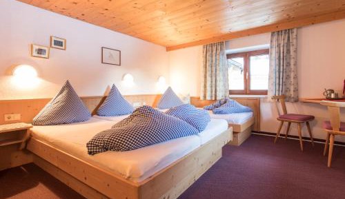 Double Room with Private External Bathroom
