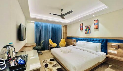 Queen Room with Balcony