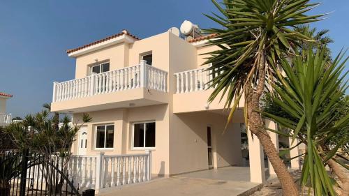 Villa with Sea View