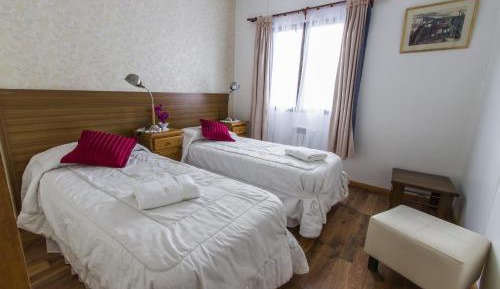 Twin Room with Private Bathroom