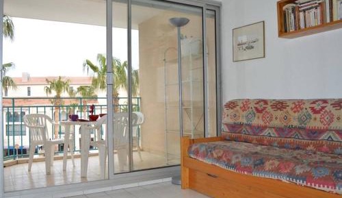 Apartment (6 Adults)