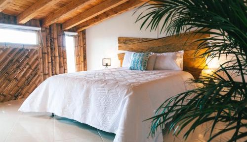 Suite with Mountain View