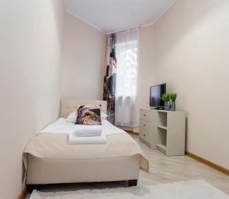 Single Room with Shared Bathroom