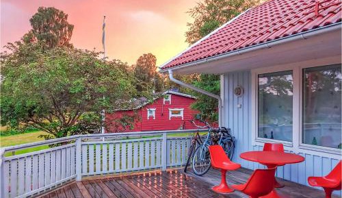 Three-Bedroom Holiday Home 