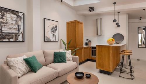 One-Bedroom Apartment