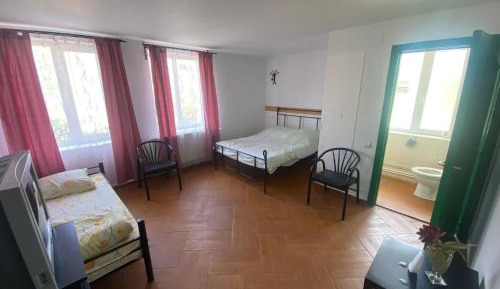 Triple Room with Private Bathroom