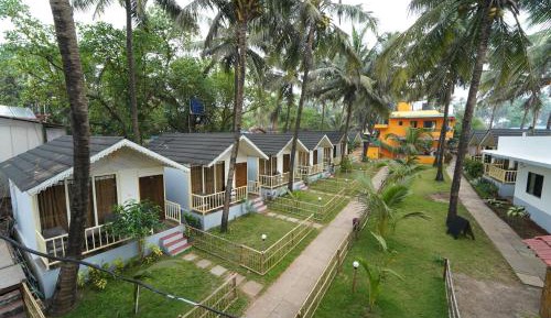 Deluxe Double Room with Balcony and Partial Sea View