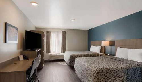 QUEEN SUITE TWO QUEEN BEDS