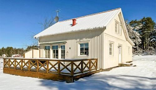 Five-Bedroom Holiday Home