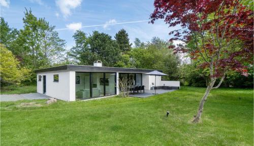 Three-Bedroom Holiday Home 