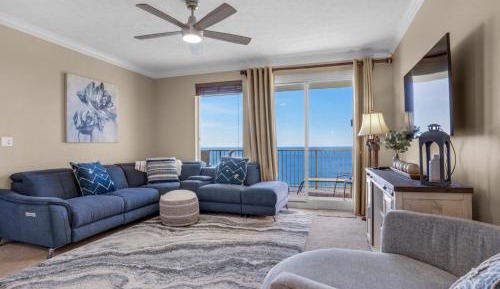 Family Room with Sea View