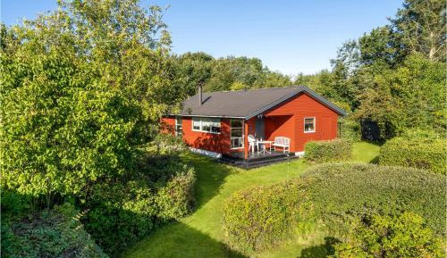 Three-Bedroom Holiday Home 