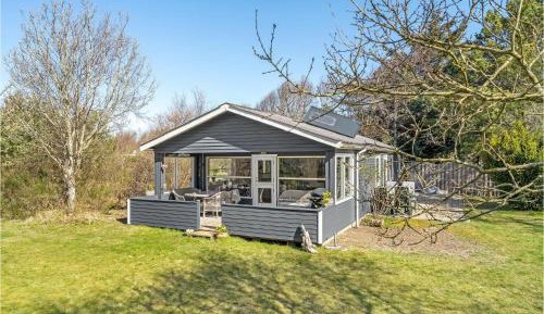 Three-Bedroom Holiday Home 
