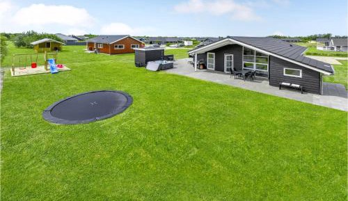 Four-Bedroom Holiday Home
