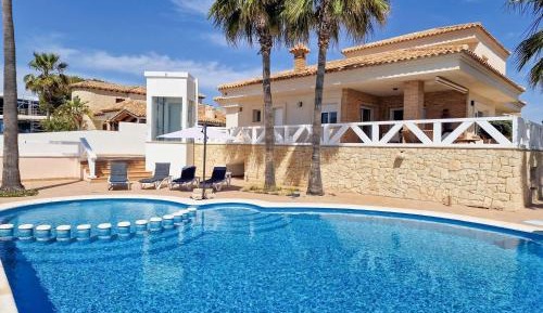 Deluxe Villa