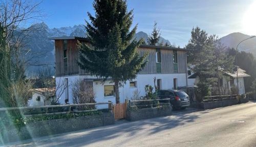 One-Bedroom Apartment with Shower