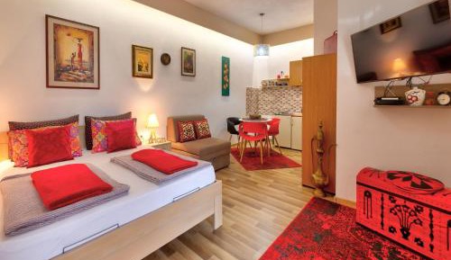Studio Apartment