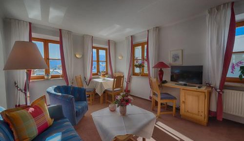 Large Double Room with living area